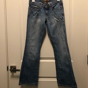 Abercrombie & Fitch Jeans - Abercrombie Fitch Medum Washed Bootcut Frayed 0S Abercrombie & Fitch Jeans - Abercrombie Fitch Medum Washed Bootcut Frayed 0S